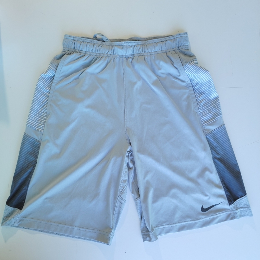 Nike Shorts dri- fit